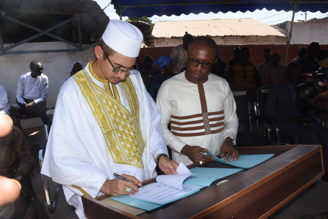 Tanaff Multipurpose Center Museum of Earthbag Traditions, in Africa, Senegal by Balouo Salo - Raoul Vecchio